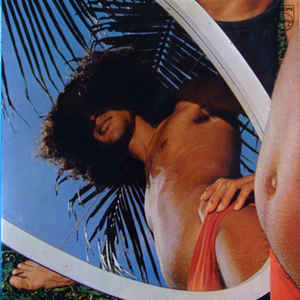 Araçá Azul - Album Cover - VinylWorld